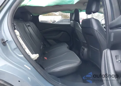 2023 Ford Mustang Mach-E Premium z USA, uszkodzony, nr VIN 3FMTK3RM2PMA46138